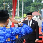 Sekda Sumsel Edward Candra Pimpin Upacara Hari Otonomi Daerah ke-XXX