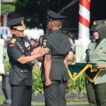 Pangdam Ujang Darwis Ambil Sumpah 1.583 Tamtama Remaja