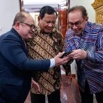 BELUM SAMPAI KE PANTAI: PELAJARAN DARI KEJATUHAN KEIR STARMER