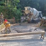 TMMD Ke-129 Kodim 0608/Cianjur: Satgas Pacu Pengerjaan TPT 2 Dan Pengecoran Jalan Kampung Sindang Kasih Demi Selesai Tepat Waktu