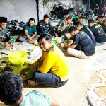 Kemanunggalan TNI-Rakyat: Warga Kesongo Gelar Makan Bersama Rayakan Kesuksesan TMMD 129 Bojonegoro